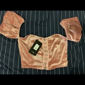 NEW FASHION NOVA TOP SIZE SMALL